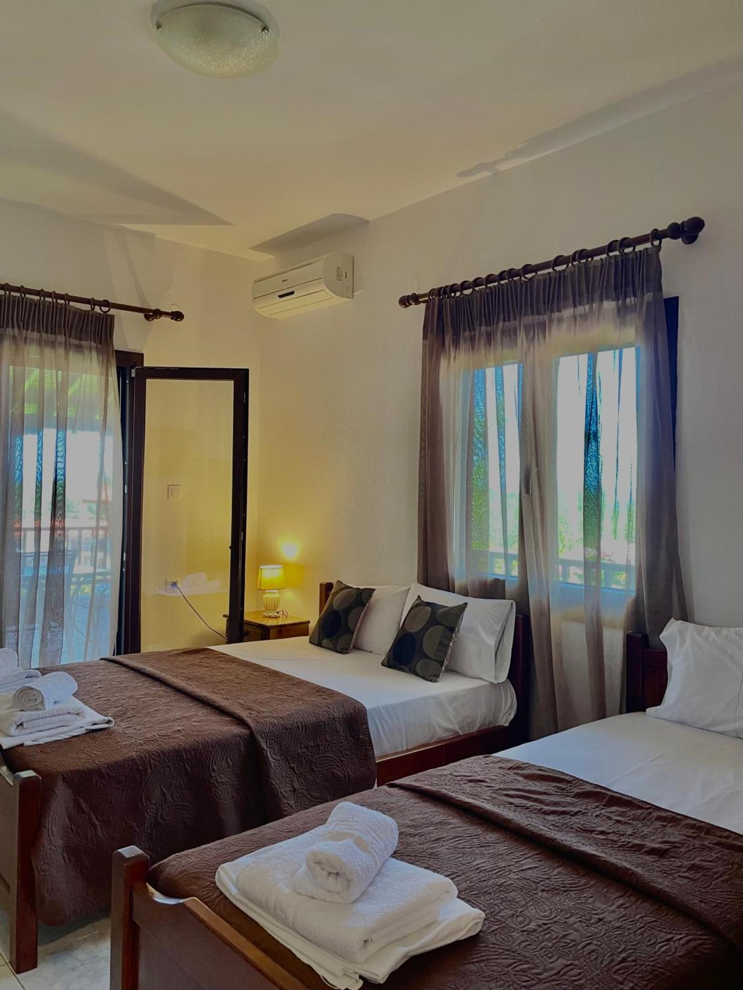 Anna Dani Apartments Vourvourou Ngoại thất bức ảnh