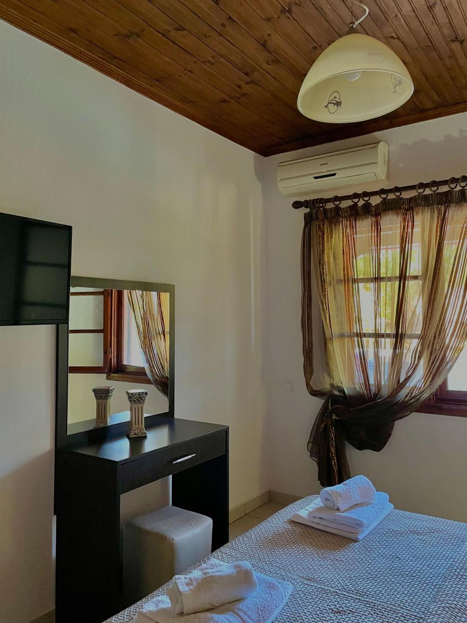 Anna Dani Apartments Vourvourou Ngoại thất bức ảnh