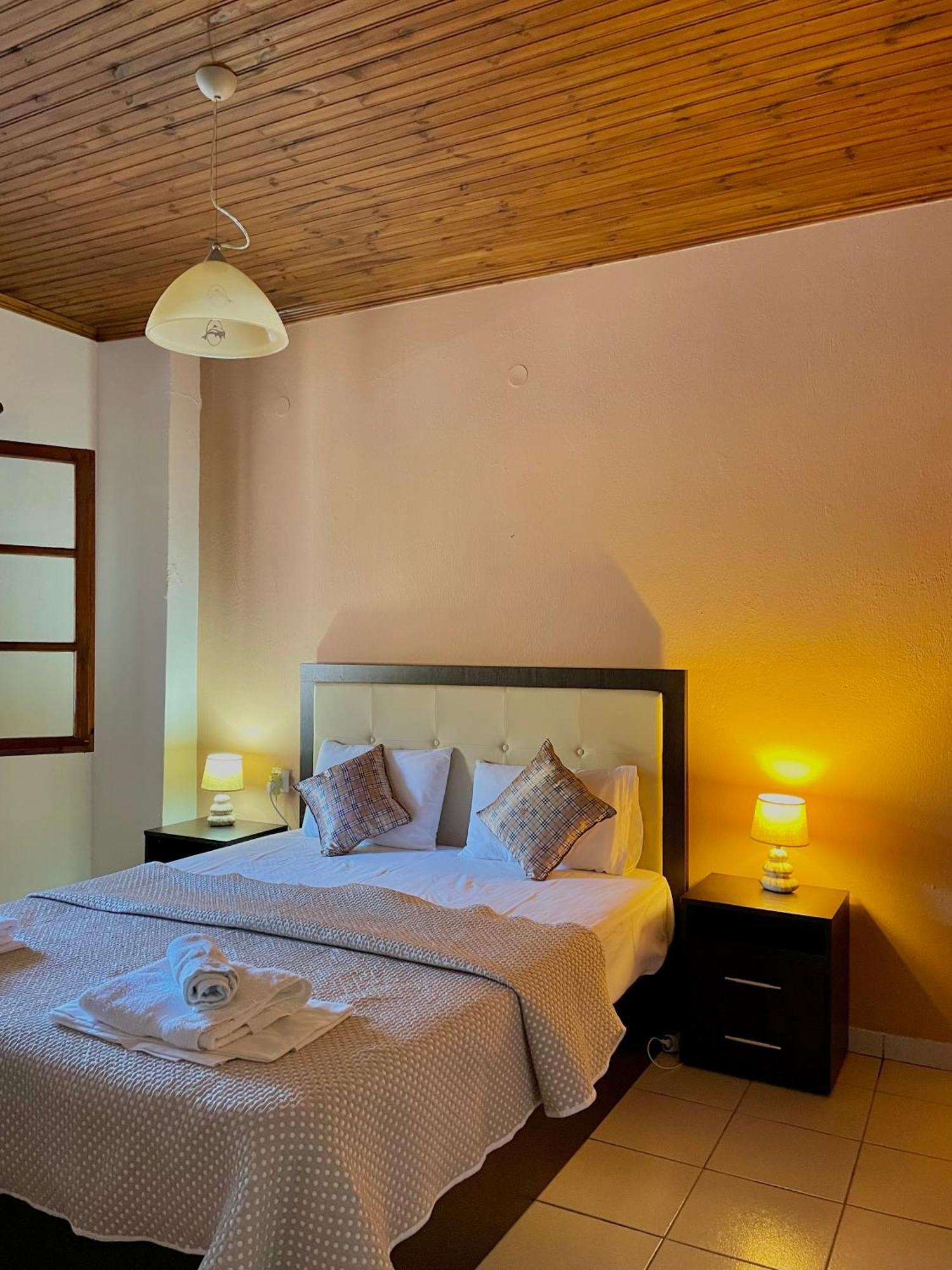 Anna Dani Apartments Vourvourou Ngoại thất bức ảnh