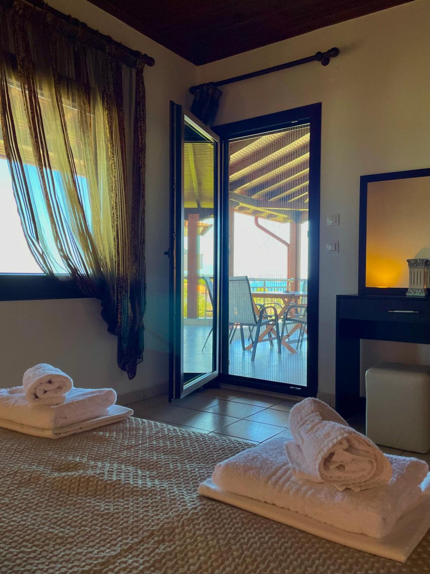 Anna Dani Apartments Vourvourou Ngoại thất bức ảnh