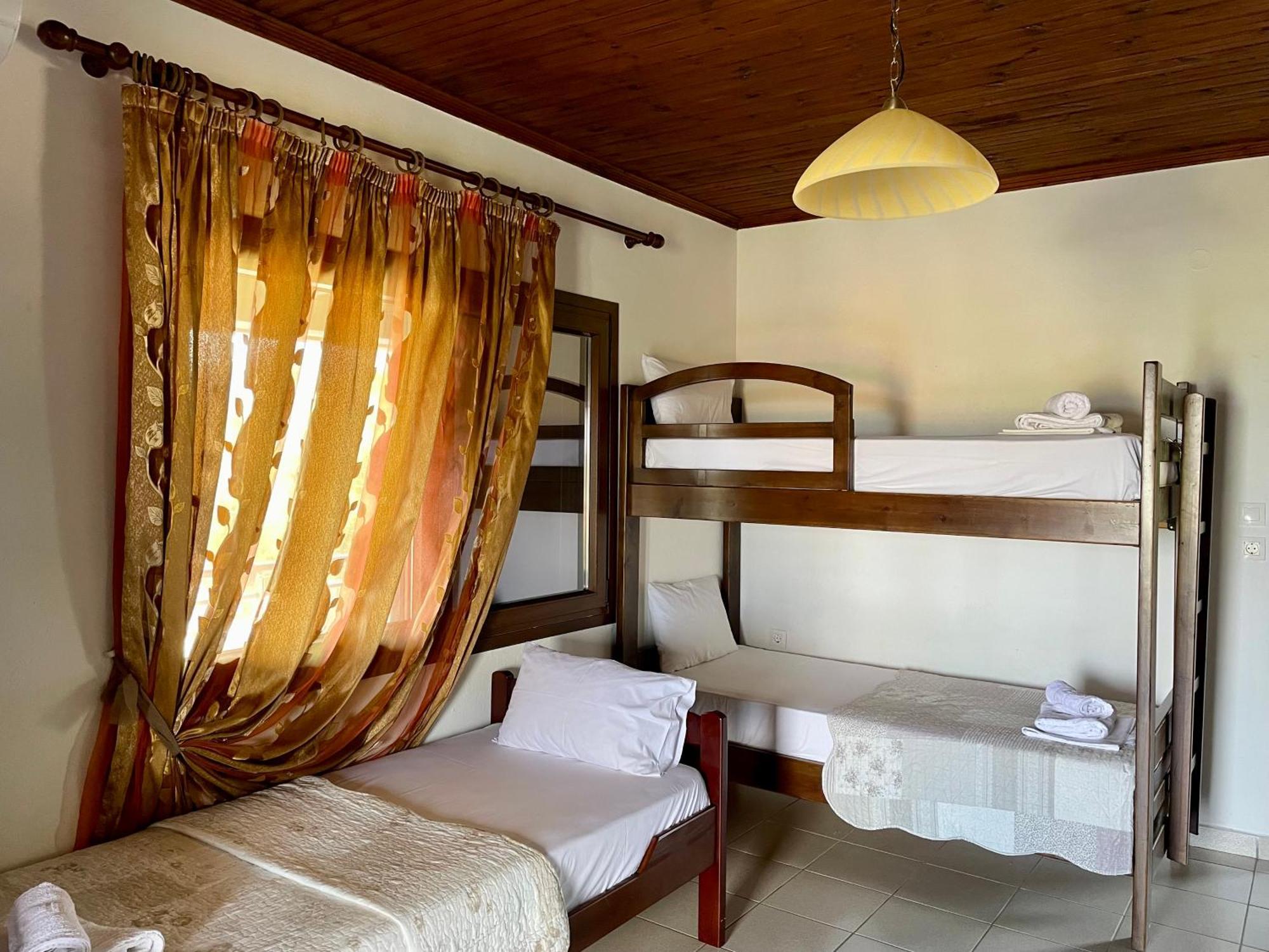 Anna Dani Apartments Vourvourou Ngoại thất bức ảnh